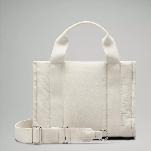 Lululemon Boxy Mini Tote Bag 4.5L- Bone - Picture 3 of 6